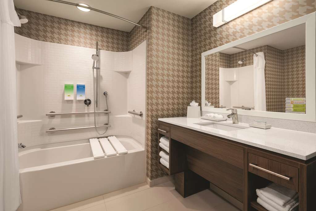 Home2 Suites By Hilton Warminster Horsham Номер фото